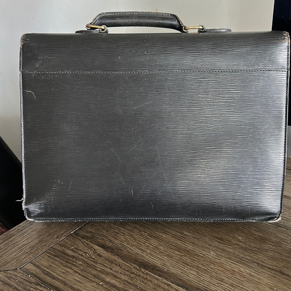 Louis Vuitton Black Epi Briefcase - Picture 2 of 16